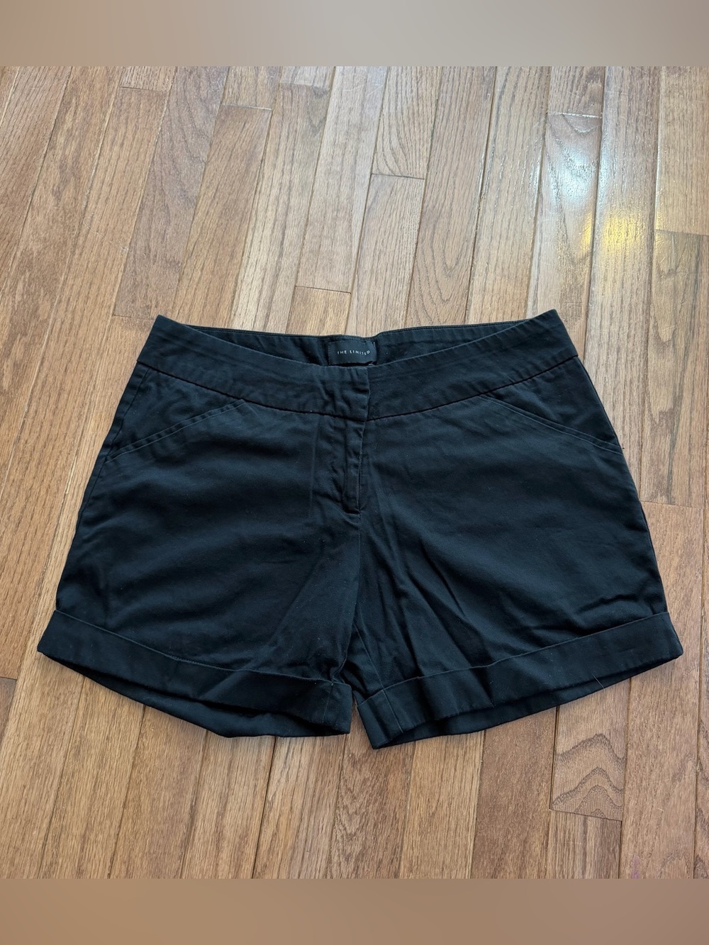 The Limited Black High-Waist Cuffed Women's Shorts